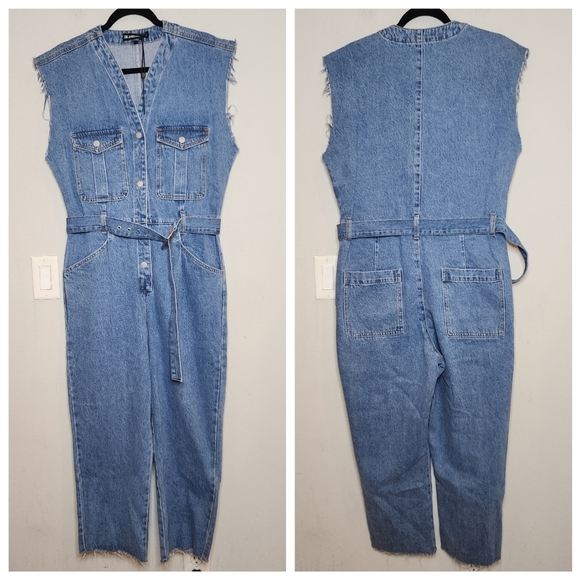 NWT BLANK NYC Womens Sleeveless Denim Belted cropped Jumpsuit. size medium. - Picture 3 of 16